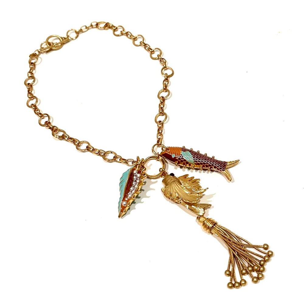 ZARA Gold Tone Seascape Enamel Fish & Shell Toggle Necklace w pearl Accents NEW - Picture 3 of 10